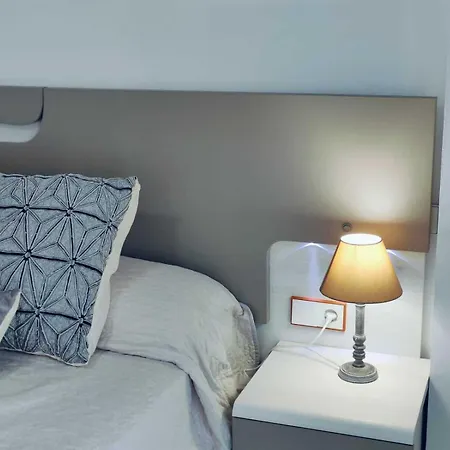 Exquisito By Edeal Homes Apartment *