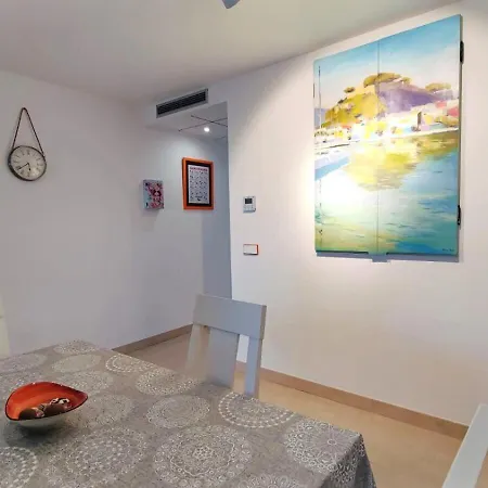 Exquisito By Edeal Homes 德尼亚
