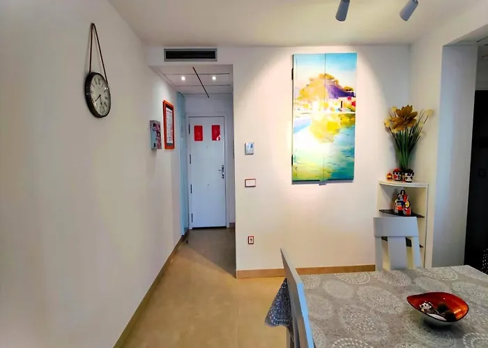 アパート Exquisito By Edeal Homes デニア